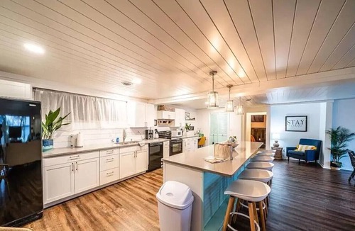 Detroit Lakes Condo | Condo with Lakefront View. 3 Bedroom, Large entertaining space with Dock/Slip!