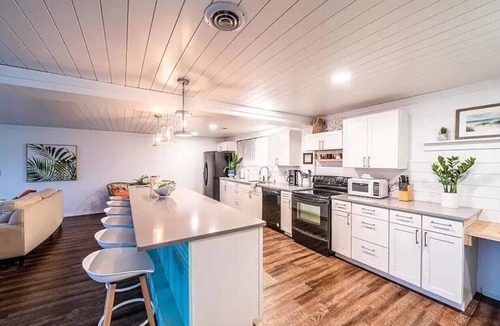 Detroit Lakes Condo | Condo with Lakefront View. 3 Bedroom, Large entertaining space with Dock/Slip!