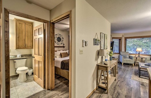 Egg Harbor Apartment | Condo with Resort Amenities - 1 Mile to Beach and Golf
