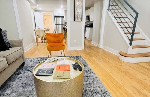 Kingman Park House | Contemporary 4BDR House @ Popular H St Corridor