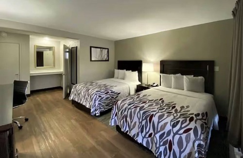 Feldman's Hotel | Convenient Stay Near UofA, 4th Avenue Shops, Restaurants & Breweries -4 Rooms