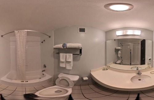 La Crosse Hotel | Coratel Inn and Suites By Jasper La Crosse