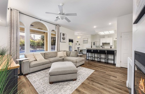Greenacres House | Corporate & Family Retreat – Seven Oaks Pool Home