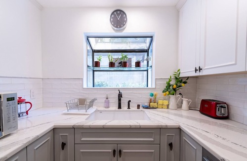 Hollywood Condo | CORPORATE HOUSING/LONG TERM, Fully Furnished 2BR, 2BA Hollywood Apt With Pool
