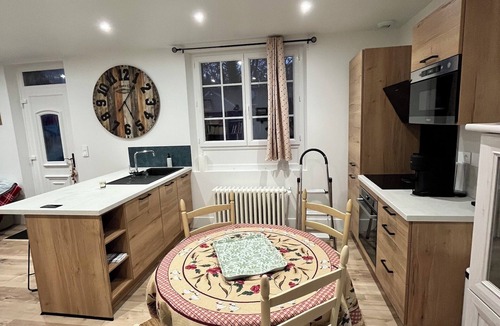 Berthecourt Apartment | Cosy apartment in the countryside 17km from Beauvais, and 20km from the airport
