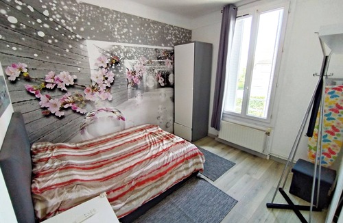 Abbesses House | Cosy house between Paris and Disneyland