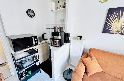 Epinettes Apartment | Cosy Paris 2P Vue Tour Eiffel