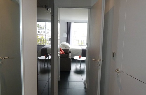 Ternes Condo | Cosy parisian place at Arc de Triomphe