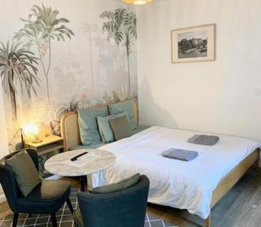 Quartier du Mail Apartment | Cosy Studio in Montorgueil