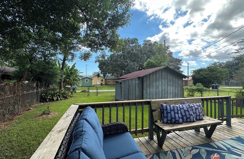 Foley Cottage | Cottage Downtown Foley/1 mi to Sports Complex/4 mi to OWA/11 mi to beach