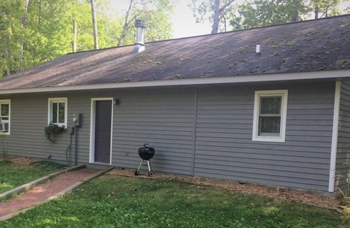 La Pointe House | Cottage Nestled in the Woods - Stolen Oaks