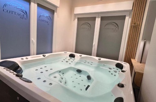 Saint-Mard Hotel | Cottages de France CDG