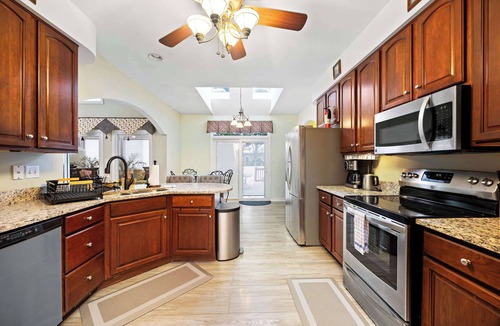 Bishopville House | Country Estate - 4Br -Private pool/hot tub/yard