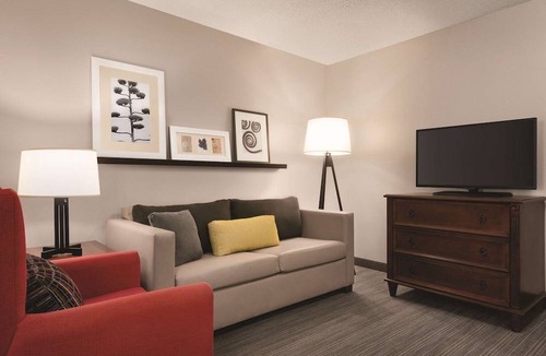 Marinette Hotel | Country Inn & Suites by Radisson, Marinette, WI