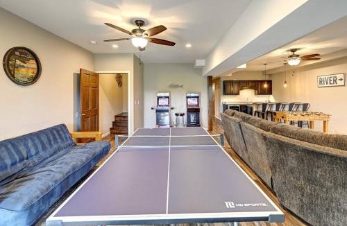 Wisconsin Dells House | Countryside - 2 Living Spaces - Close to the Dells
