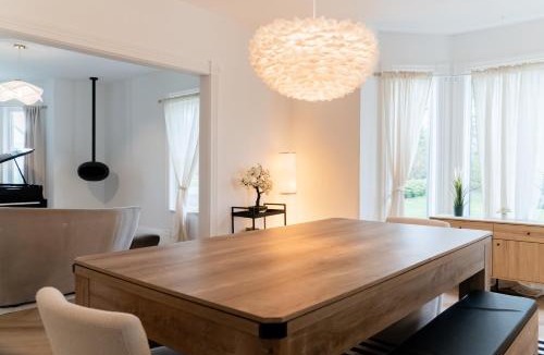 Carrying Place House | County Cove - Newly Renovated Century Home