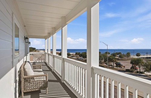 Pass Christian Condo | Couples Escape - Water View - King Bed - Pets Welcome w/Fee