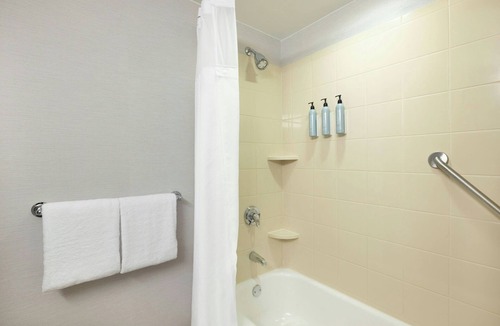 Dorchester Hotel | Courtyard by Marriott Boston-South Boston