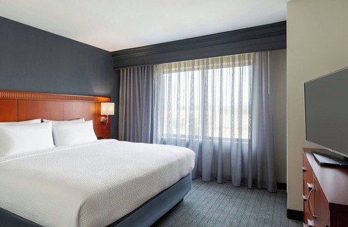 Middleton Hotel | Courtyard by Marriott Madison West Middleton