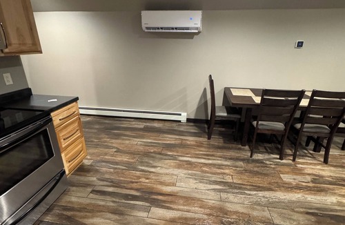 Duluth House | Cozy 1 bedroom garage loft just outside duluth