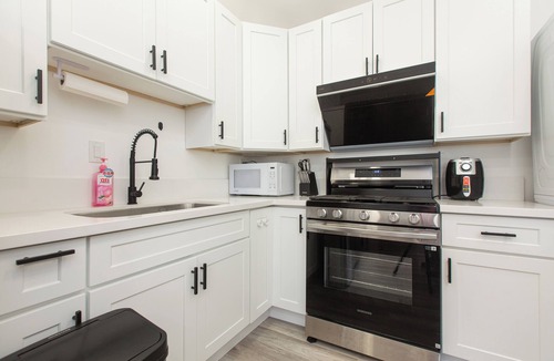 Valinda House | Cozy 1-bedroom house in charming La Puente with AC