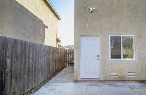 Tulare Apartment | Cozy 1-bedroom STUDIO in Tulare