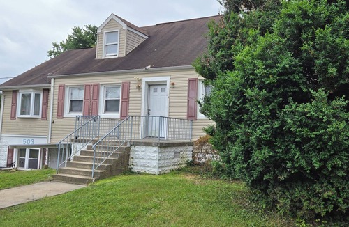 Oxon Hill House | Cozy 1-bedroom house in quaint Fort Washington with AC
