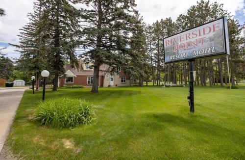 Park Rapids House | Cozy 1BR 1BA Cabin #4 Riverside Point Resort