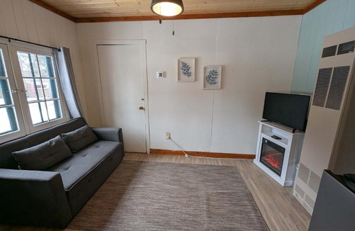Park Rapids House | Cozy 1BR 1BA Cabin #4 Riverside Point Resort