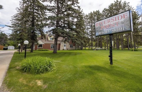 Park Rapids Cabin | Cozy 1BR 1BA Cabin #4 Riverside Point Resort