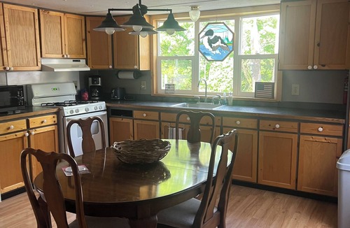Cass Lake Cabin | Cozy 2-bedroom cabin on Cass Lake. Walking distance to the marina.