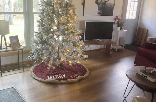 Jacksonport Cottage | Cozy 2-bedroom cottage in Jacksonport close to Cave Point and Whitefish Dunes.