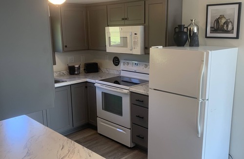Little Sturgeon House | Cozy 2 Bedroom House Overlooking Little Sturgeon Bay