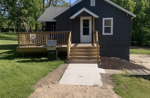 Little Sturgeon House | Cozy 2 Bedroom House Overlooking Little Sturgeon Bay