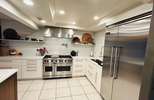 Simi Valley House | Cozy 2-bedroom house in pleasant Simi Valley with AC & pool oasis