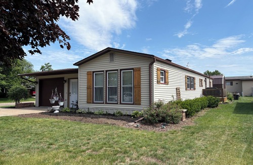 Southside House | Cozy 2 Bedroom Home in Prairie du Chien - Make a Memory
