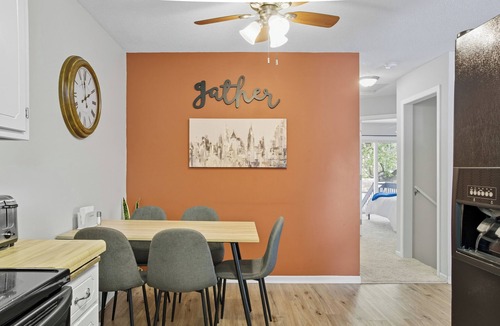 Rochester House | Cozy 2BR/Close to Mayo Clinic/Full Kitchen & Private Backyard