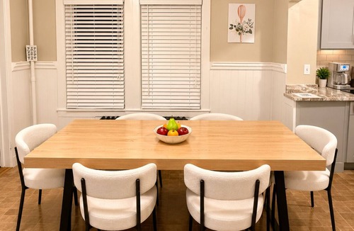 South Medford Apartment | Cozy 2BR Near Tufts Sleeps 5
