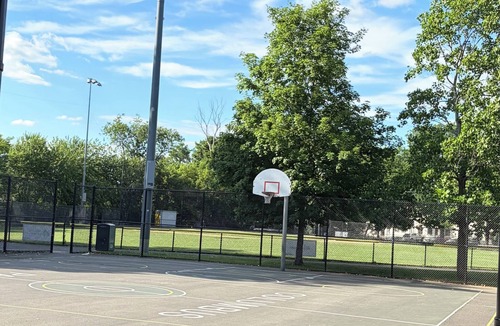 South Medford Apartment | Cozy 2BR Near Tufts Sleeps 5