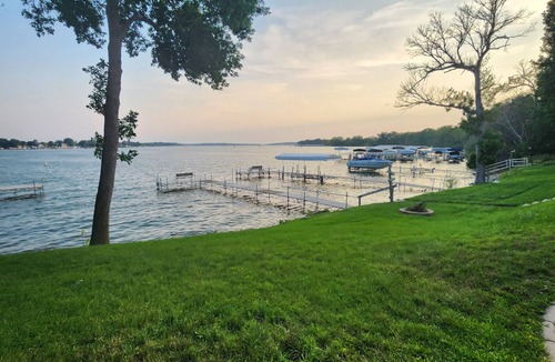 Spirit Lake Cabin | Cozy 3-bedroom cabin on East Lake Okoboji with WiFi, AC