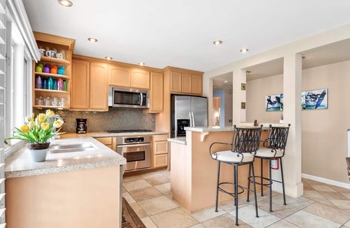Huntington Beach House | Cozy 3BR/2BA Beachside Escape in Huntington Beach - Your Perfect Getaway Awaits!