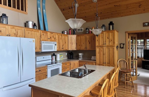 Wilkinson Cabin | Cozy all seasons get away