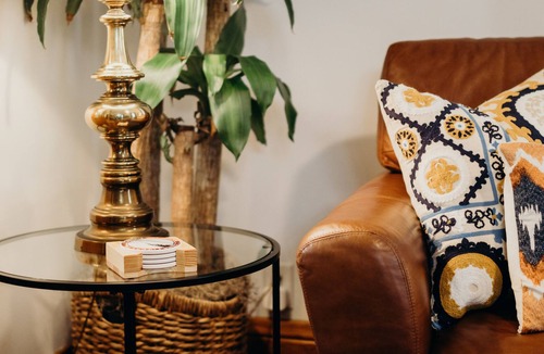 Dahlman House | Cozy and Cheerful 4 bedroom near Zoo, DT, & CWS.