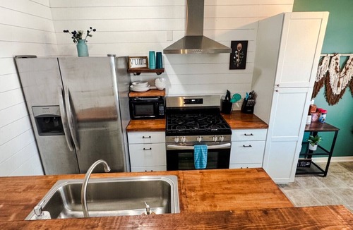 Spearfish Apartment | Cozy Apt, Great Location, Patio, Walk to Downtown!
