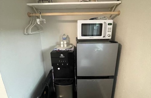 Poway Apartment | Cozy bedroom with private entrance in charming Poway with WiFi access