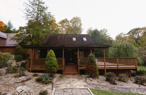 McHenry Ski Chalet | Cozy Cabin By the Slopes