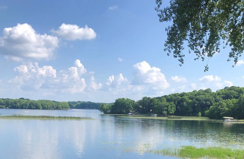 South Haven House | Cozy cabin on the shores of Shoot 'n' Holler Bay