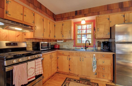 Nevis Cottage | Cozy Cabin w/Private Dock on Fifth Crow Wing Lake