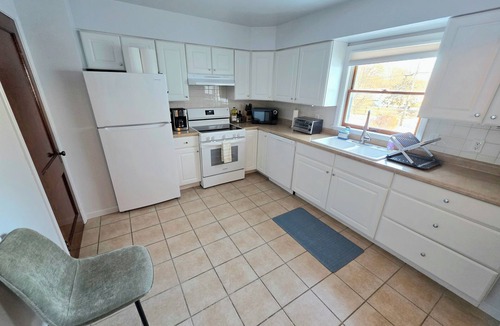 Rochester House | Cozy Casa | 3BR in Cooke Park, 1.5mi Mayo, Pets OK