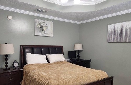 Waveland House | Cozy, Coastal, Cottage